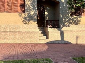 Casa · 158m² · 6 Ambientes · Hermosa Propiedad a La Venta