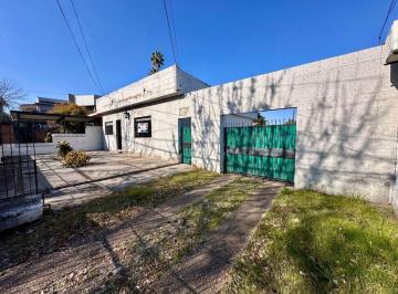 Casa · 102m² · 8 Ambientes · 1 Cochera · Gran Oportunidad de Compra