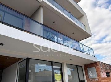 Local comercial · 61m² · 2 Ambientes · Local en Venta Edificio Fenix