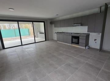 Casa · 100m² · 2 Dormitorios · 2 Cocheras · Casa · en Venta· Barrio Privado · 2 Dorm.