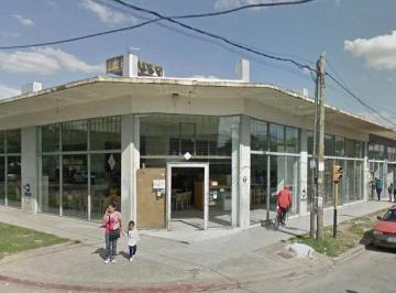 Local comercial · 590m² · Local - Moreno