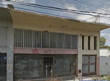 Local comercial · 225m² · Local - Moreno