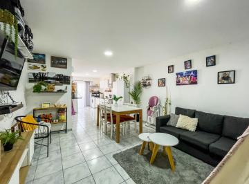 PH · 69m² · 3 Ambientes · 1 Cochera · Duplex en 70 Entre 133 y 134