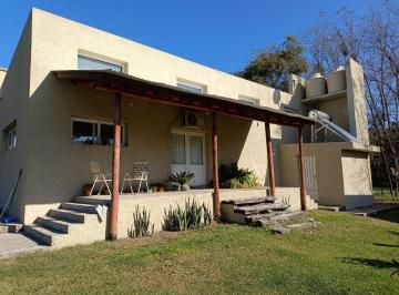 Casa · 209m² · 4 Ambientes · 2 Cocheras · Casa en Venta La Granja Pileta 2 Dorm Ideal Inversión