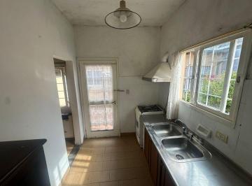 PH · 28m² · 1 Ambiente · PH Monoambiente con Patio en Alquiler - Martinez