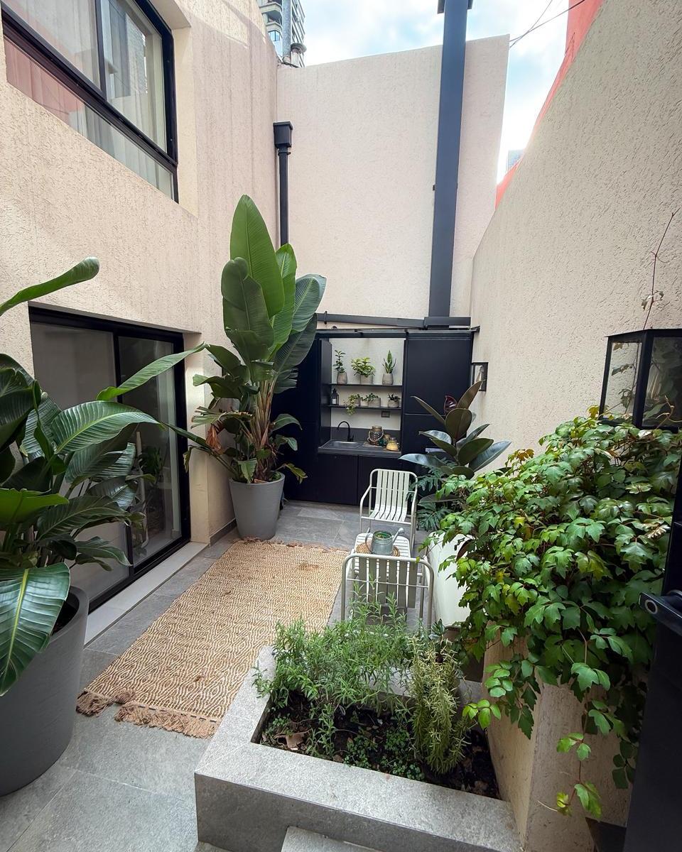 Avenida Cerviño 3554, Palermo Chico, Palermo