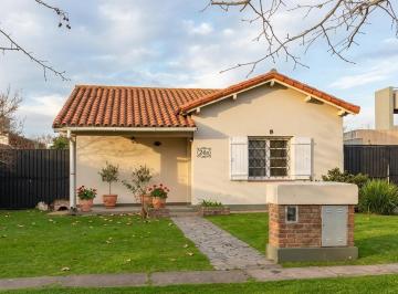 Casa · 125m² · 5 Ambientes · 2 Cocheras · Casa en Somisa