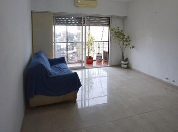 Departamento de 3 ambientes, Floresta · Alquiler 3 Amb Luminoso Excelente Ubicación en Floresta Norte