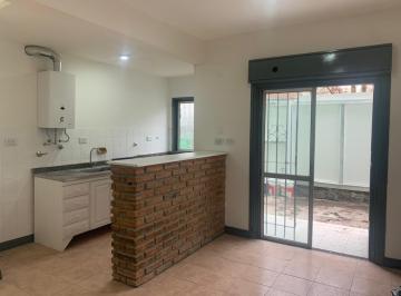 Departamento · 50m² · 3 Ambientes · Departamento en Camino Genral Belgrano 2947, Lanus Este