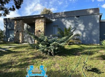 Casa de 5 ambientes, Costa Esmeralda · Casa en Alquiler –disponible Febrero 2026 - Costa Esmeralda