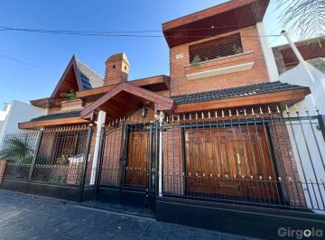 Casa de 6 ambientes, La Matanza · Venta de Casa 6 Ambientes en Ramos Mejía