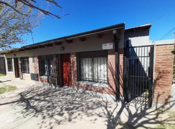 Casa de 5 ambientes, Bahía Blanca · Casa en Venta 3 Dormis 3 Baños Grje Quincho