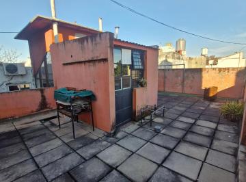 Casa de 6 ambientes, Parque Avellaneda · Venta Casa a Reciclar Necesita Arreglos 6 Ambients Garaje Parrilla Patio Terraza