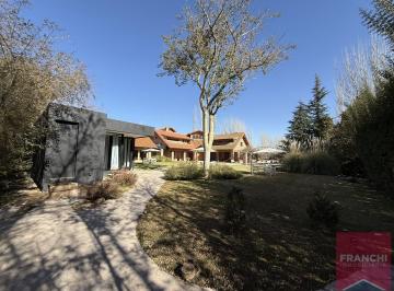 Casa · 746m² · 20 Ambientes · 10 Cocheras · Alzaga 4870