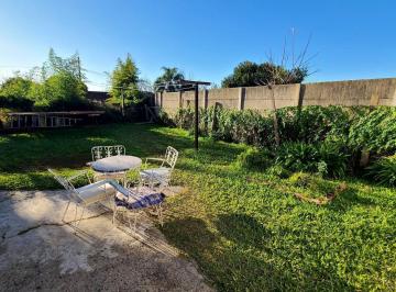 Casa · 164m² · 5 Ambientes · 2 Cocheras · Casa en Venta, 4 Ambientes, Barrio Héroes de Malvinas, Campana