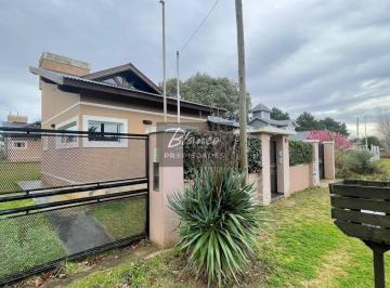 Casa de 4 ambientes, Mar de Ajó · 2 Casas de 4 Amb en Venta en Barrio San Rafael - Venta en Block o Individual