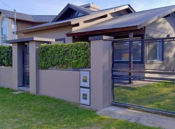 Casa · 80m² · 4 Ambientes · 1 Cochera · 2 Casas de 4 Amb en Venta en Barrio San Rafael - Venta en Block o Individual