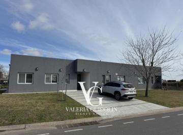 Casa · 1003m² · 6 Ambientes · 4 Cocheras · Venta a Laguna, Puertos - Muelles