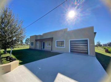 Casa · 160m² · 4 Ambientes · 1 Cochera · Casa en Venta en San Miguel del Monte