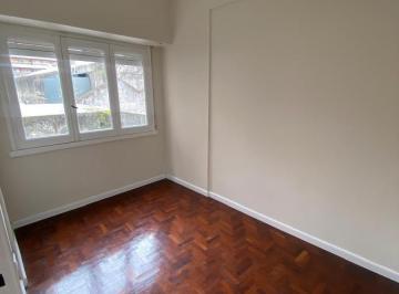 Departamento · 58m² · 4 Ambientes · Venta de Depto de 3 Amb con Balcon, Contrafrente en Caballito