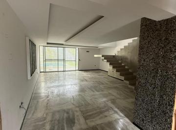Casa · 250m² · 4 Ambientes · 1 Cochera · Casa en Wilde Cuatro Ambientes Cochera Piscina en Venta a Estrenar