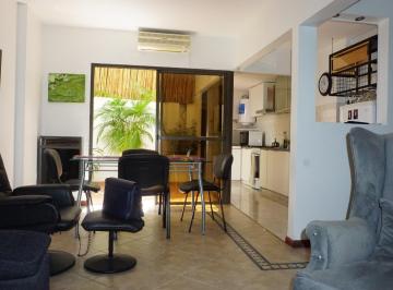 Departamento · 61m² · 2 Ambientes · Gaona y San Nicolas 2 Ambientes Generosos Patio Gaona 4100