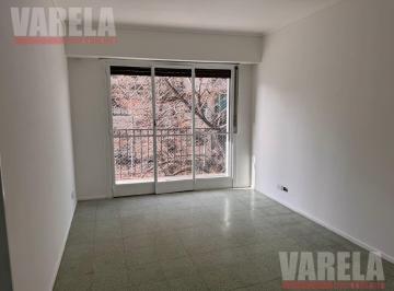 Departamento · 47m² · 3 Ambientes · Departamento en Venta Helguera Al 2000 3 Amb. Al Fte C/ Balcón en V. del Parque U$s 108.000