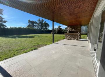 Casa · 185m² · 6 Ambientes · 2 Cocheras · Casa en Estancias del Pilar