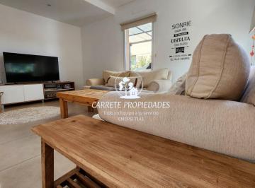 Casa de 4 ambientes, Pilar · Casa en Venta 4 Amb. y Escritorio. Lote Central. San Ramiro. Pilar del Este.
