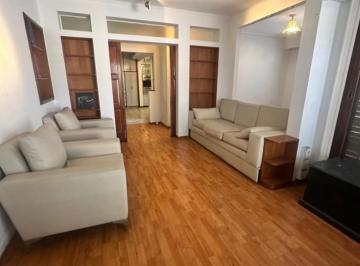 Casa · 75m² · 4 Ambientes · Se Alquila Casa Uso Profesional - Quilmes