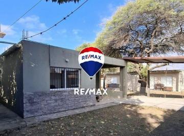 Casa · 150m² · 4 Ambientes · 1 Cochera · Casa 3 Dorm. en Alquiler San Luis