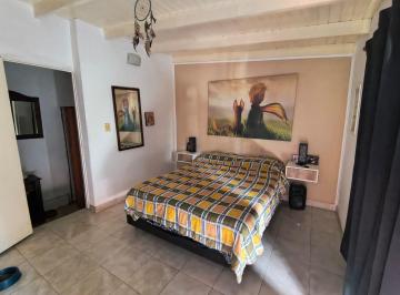 PH · 95m² · 5 Ambientes · PH, 4 Ambientes, Venta, Lanus, Terraza, Playroom, Terraza