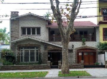 Casa · 341m² · 7 Ambientes · 4 Cocheras · Casa en Venta Ubicado en San Isidro, Zona Norte