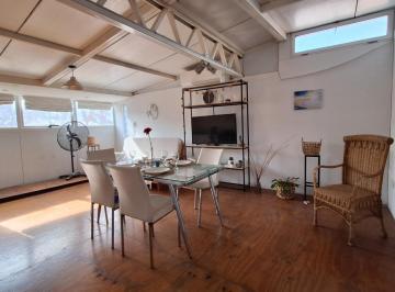 Casa · 200m² · 5 Dormitorios · 2 Cocheras · Casa en Barrio Antártida Luzuriaga