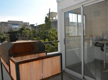 PH · 74m² · 4 Ambientes · Excelente PH - 4 Ambientes - Lanus Oeste - Refaccionado a Nuevo - Doble Patio - Listo Para Mudarse