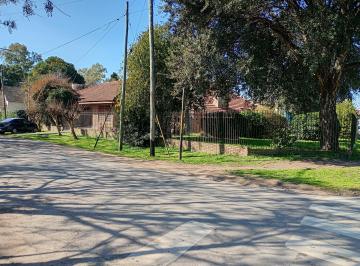 Casa de 6 ambientes, La Plata · Chalet en Venta Sobre Camino Belgrano