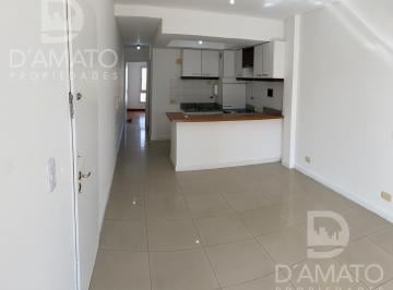 Departamento · 39m² · 2 Ambientes · 1 Cochera · Departamento en Lanús Este