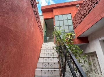 Casa · 80m² · 3 Ambientes · Venta - Casa en Rosario