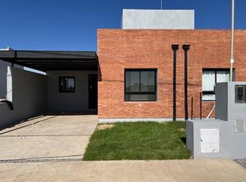 PH · 62m² · 3 Ambientes · 1 Cochera · PH en Quebradas de Manantiales
