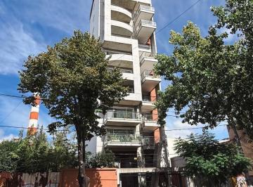 Departamento · 90m² · 3 Ambientes · 1 Cochera · Piso 3 Amb C/cochera Cubierta Av H. Yrigoyen 861 Quilmes