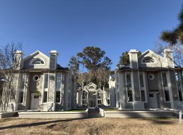 DEI-DEI-1783_2 · Triplex 3 Dorm. en Venta en Pinamar Zona Dúplex