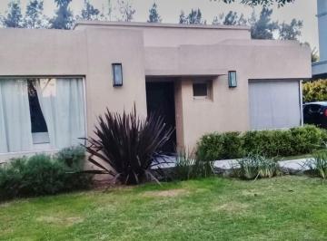 Quinta vacacional · 130m² · 4 Ambientes · Casa Quinta en Venta en Santa María de Los Olivos, Malvinas Argentinas, G. B. a. Zona Norte