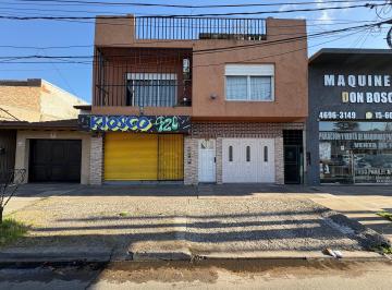 PH de 5 ambientes, Morón · Casa + Local Comercial - Excelente Ubicación - Morón Sur