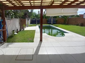 Casa · 180m² · 4 Ambientes · 2 Cocheras · Venta Casa con Piscina en Maquinista Savio Escobar