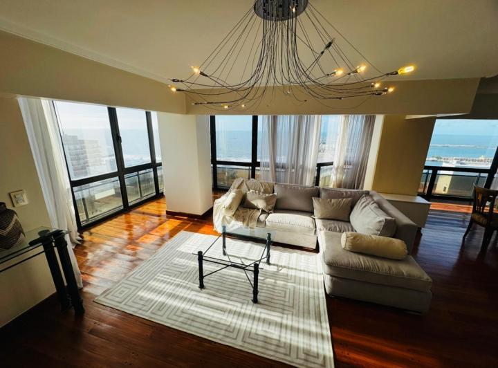 Departamento · 265m² · 5 Ambientes · 3 Cocheras