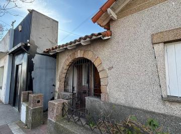 PH · 100m² · 4 Ambientes · Casa PH Al Frente 4 Amb en Barrio Don Bosco