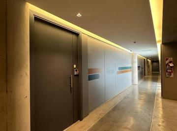 Oficina comercial · 320m² · 6 Ambientes · 8 Cocheras · Alquiler Oficina - Parque Empresarial, Aeropuerto