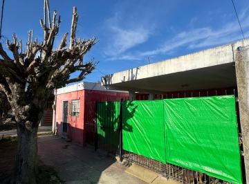 Casa de 4 ambientes, Berazategui · Casa en Venta - Gutierrez