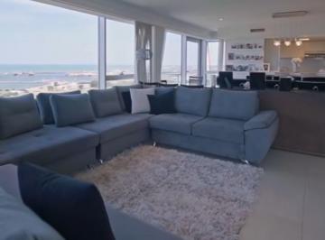 Departamento · 200m² · 5 Ambientes · 2 Cocheras · Departamento Semipiso en Venta Cinco Ambientes. Vista Al Mar