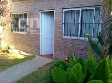 Casa de 4 ambientes, Rosario · Bolivia 925 Belgrano/interna Unica.